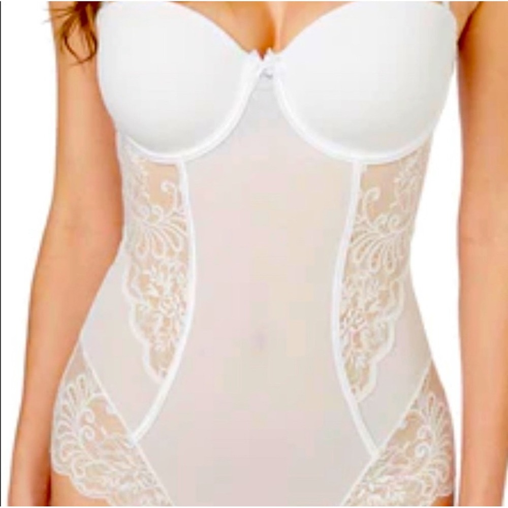 Le Mystere Sophia Lace Mesh Bridal Bodysuit  Underwire 36D Snap‎ Gusset